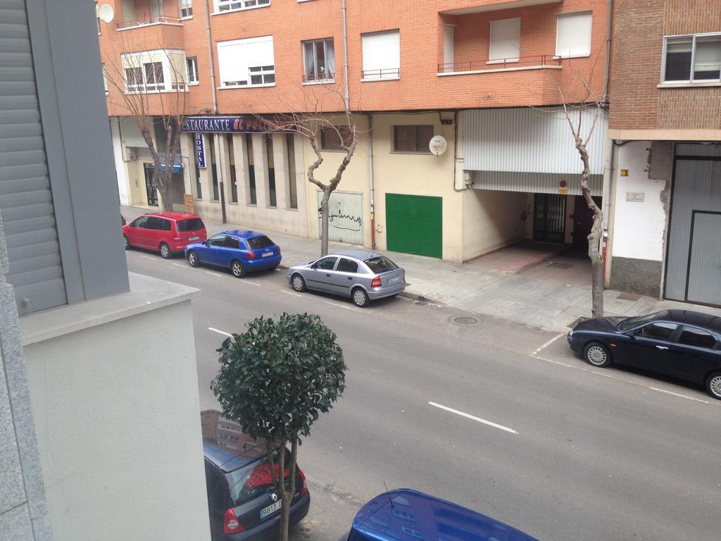 Hostal El Poligono Zamora Exterior foto